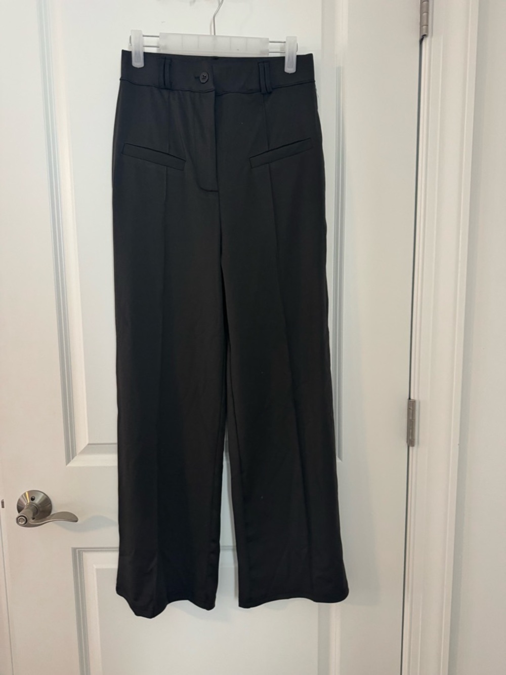 Women’s Black Wide-Leg Dress Pants
